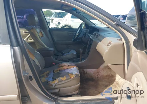 2000 Toyota Camry Le из США, поврежденный, VIN JT2BG22K8Y0519588